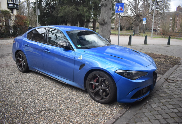 Alfa Romeo Giulia Quadrifoglio 2023