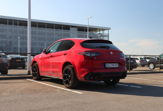 Alfa Romeo Stelvio Quadrifoglio 2023