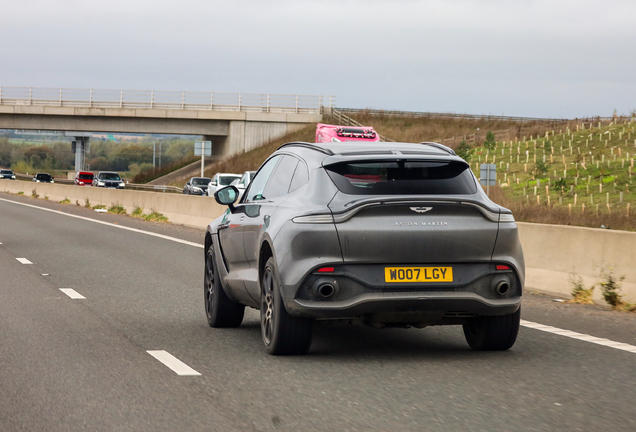 Aston Martin DBX