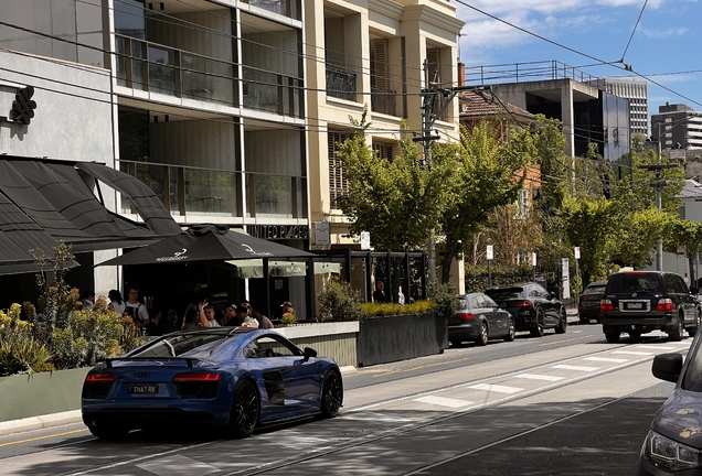 Audi R8 V10 Plus 2015