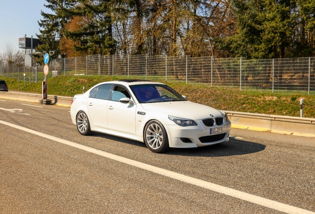 BMW M5 E60 2007