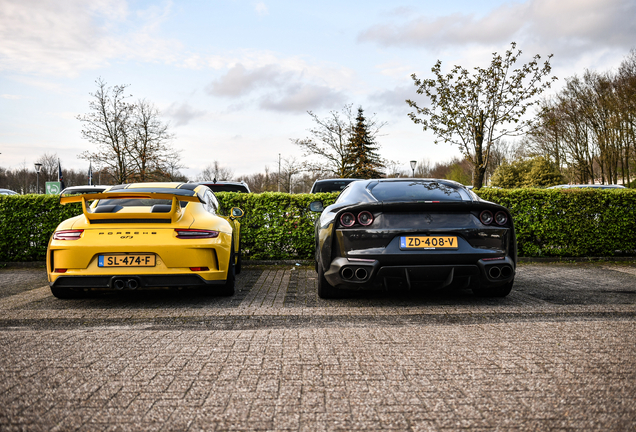 Ferrari 812 Superfast