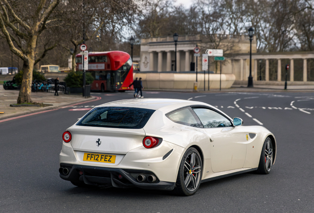 Ferrari FF