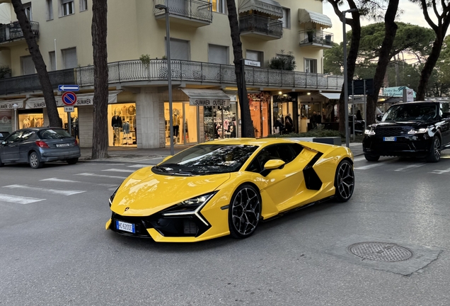 Lamborghini Revuelto
