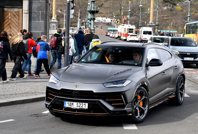 Lamborghini Urus S