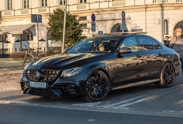 Mercedes-AMG Brabus E B40-700 W213