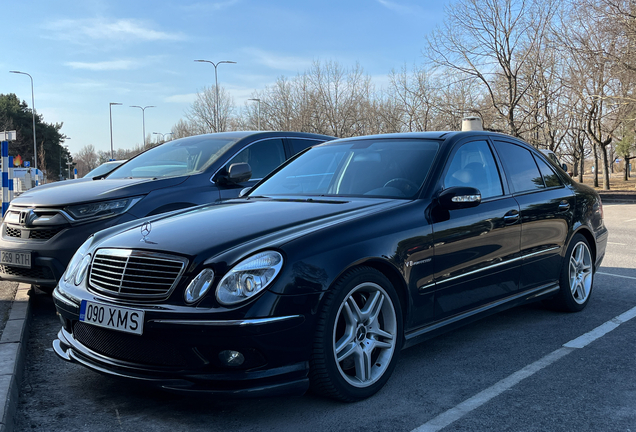 Mercedes-Benz E 55 AMG