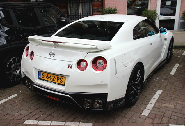 Nissan GT-R 2017 Track Edition