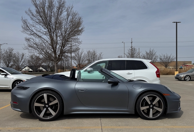 Porsche 992 Carrera 4S Cabriolet MkII