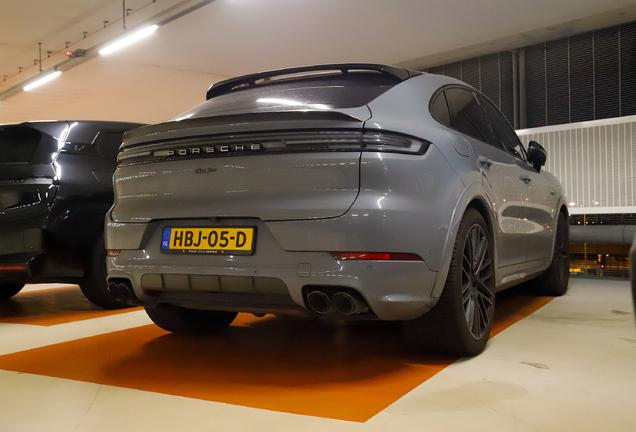 Porsche Cayenne Coupé Turbo E-Hybrid