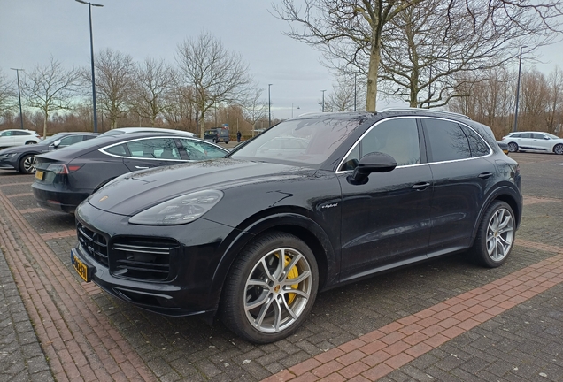 Porsche Cayenne Turbo S E-Hybrid