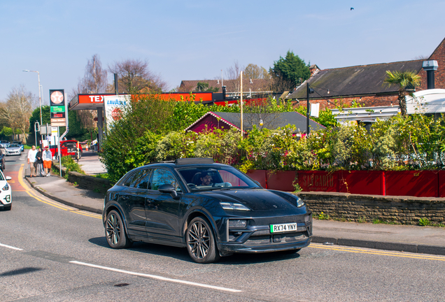 Porsche Macan EV Turbo