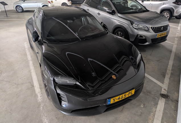 Porsche Taycan GTS Sport Turismo MkI