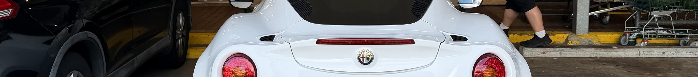 Alfa Romeo 4C Launch Edition