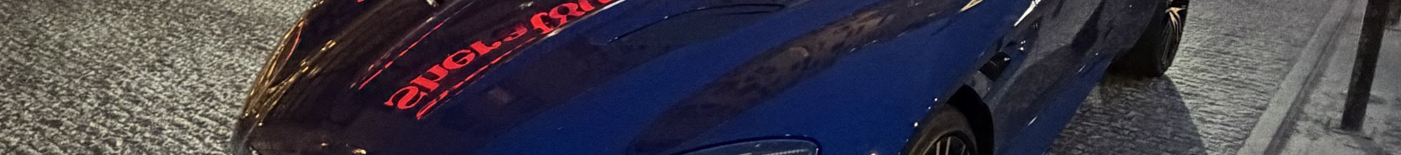 Aston Martin DB11 V8 Volante