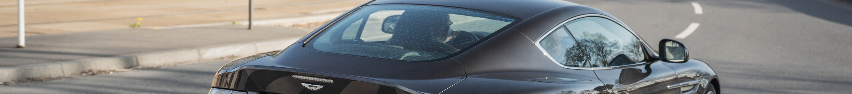 Aston Martin DB9 2013