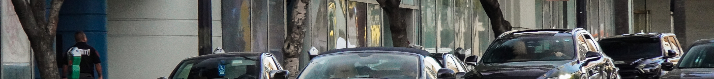 Aston Martin DB9 Volante 2013