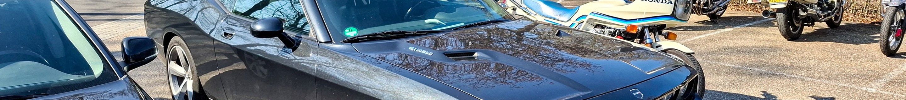 Dodge Challenger SRT-8