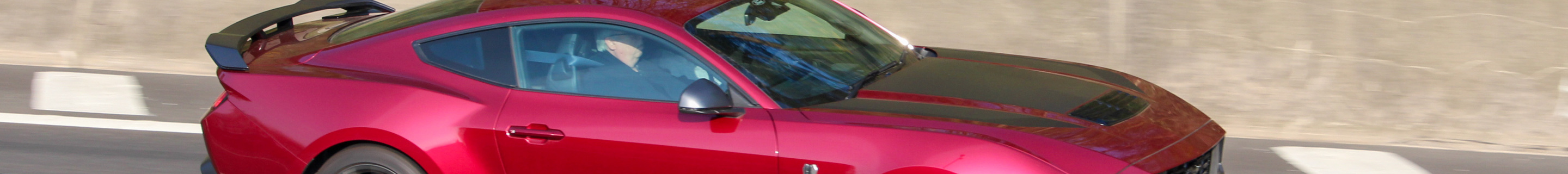 Ford Mustang Dark Horse 2024
