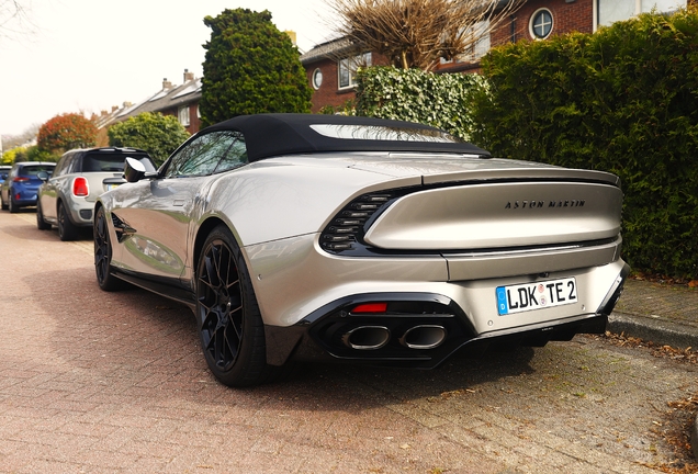 Aston Martin Vanquish Volante 2025