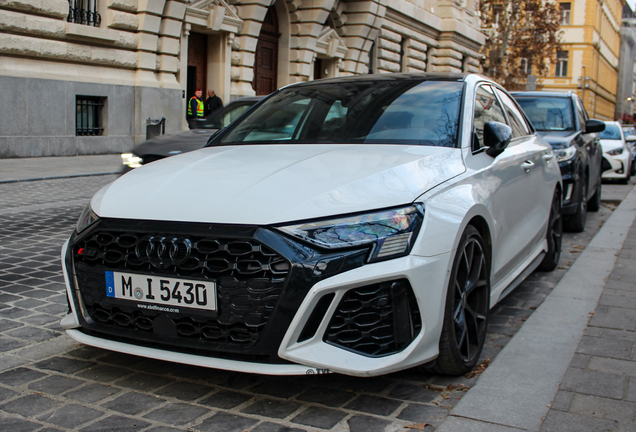 Audi RS3 Sedan 8Y