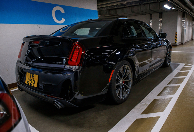 Chrysler 300C SRT8 2016