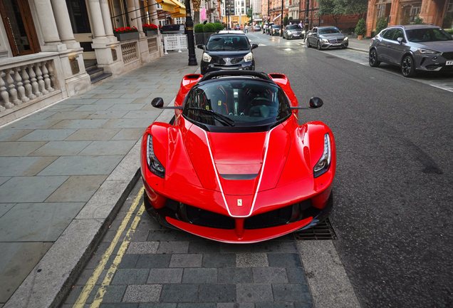 Ferrari LaFerrari Aperta