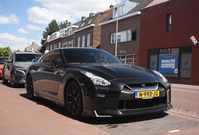 Nissan GT-R 2017