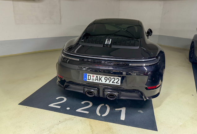 Porsche 992 Carrera 4 GTS MkII