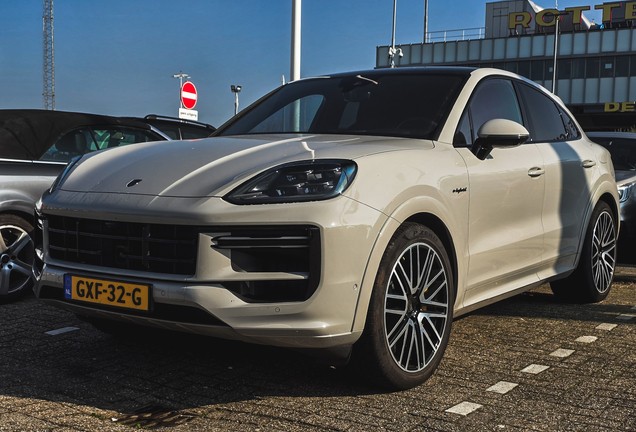 Porsche Cayenne Coupé Turbo E-Hybrid