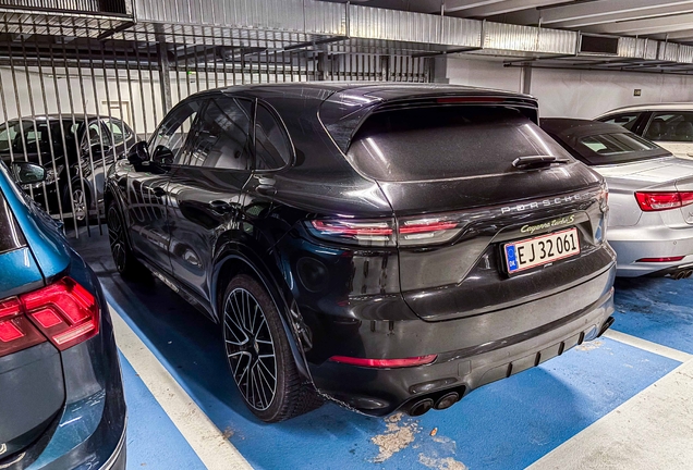 Porsche Cayenne Turbo S E-Hybrid