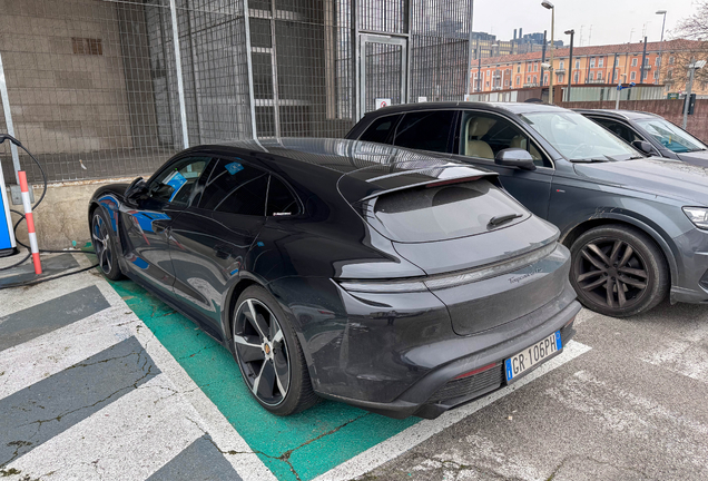 Porsche Taycan GTS Sport Turismo MkI