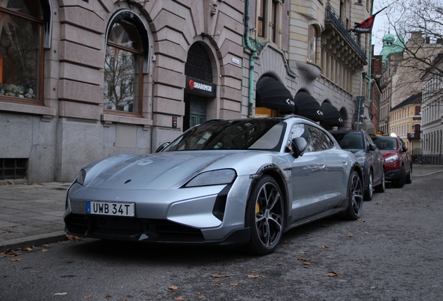 Porsche Taycan Turbo S Cross Turismo MkII