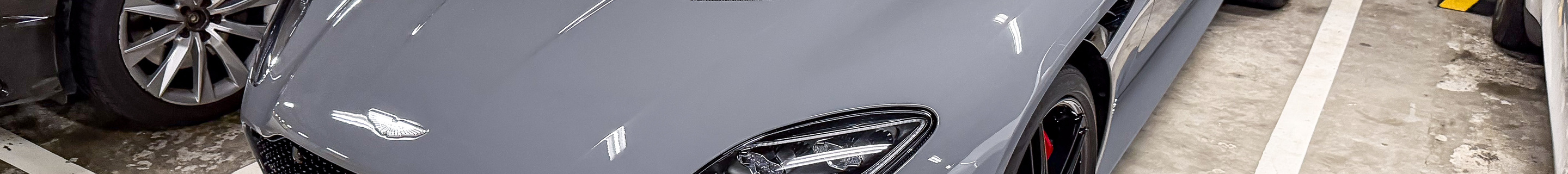 Aston Martin DBS Superleggera