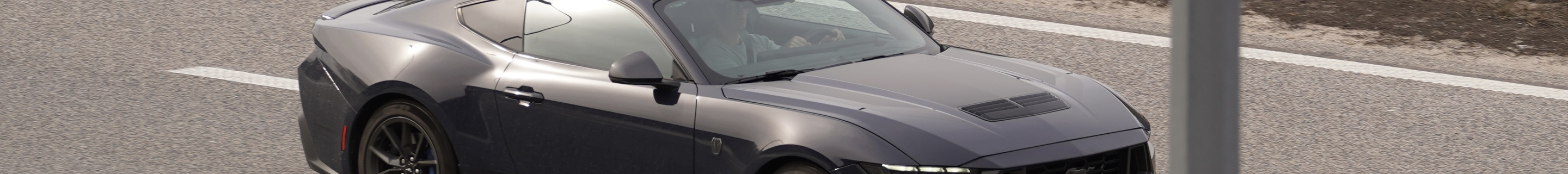 Ford Mustang Dark Horse 2024