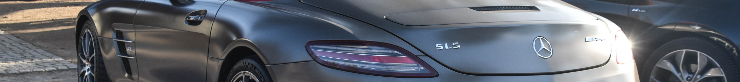 Mercedes-Benz SLS AMG Roadster