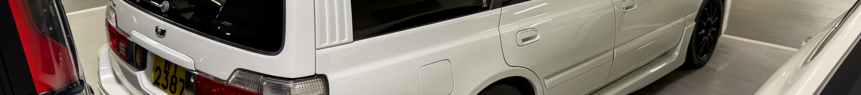 Nissan Stagea WC34 Series 1 260RS Autech