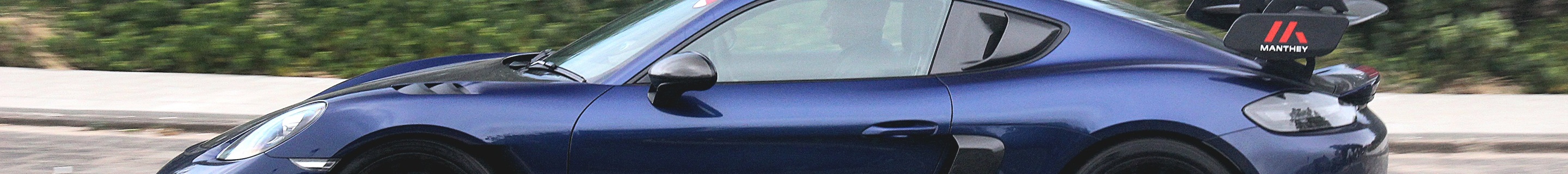 Porsche 718 Cayman GT4 RS Weissach Package Manthey Racing