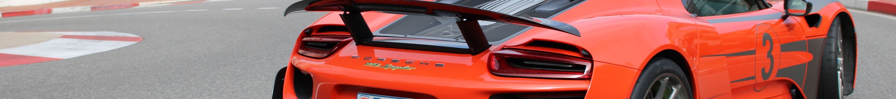 Porsche 918 Spyder Weissach Package