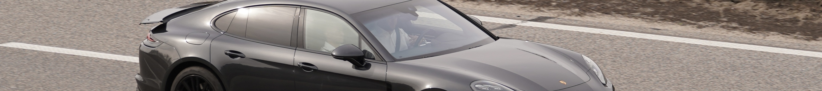 Porsche 971 Panamera GTS MkI