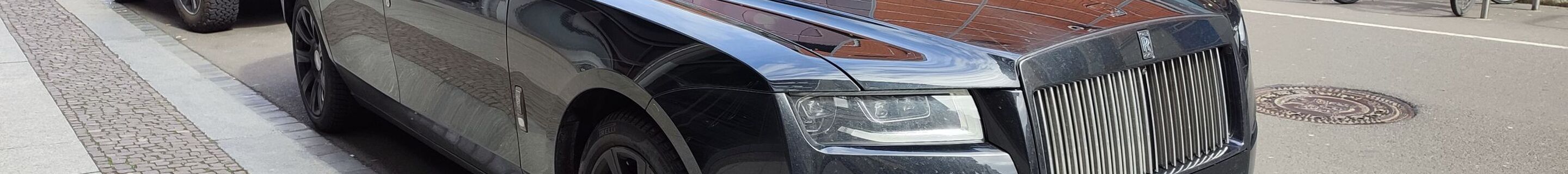 Rolls-Royce Ghost Black Badge 2021