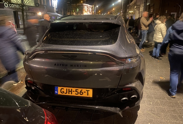 Aston Martin DBX707