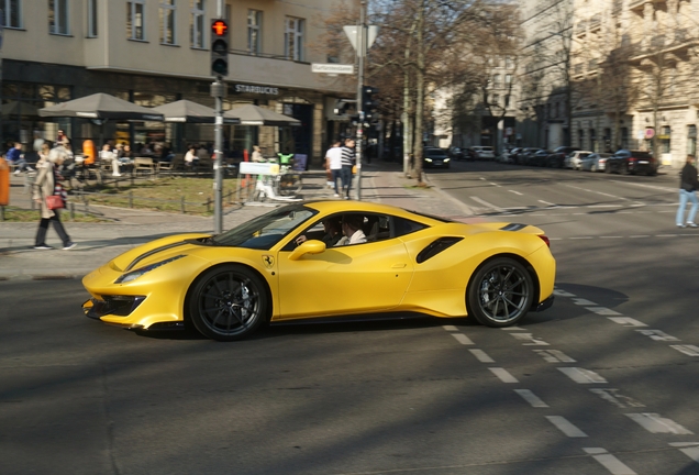 Ferrari 488 Pista