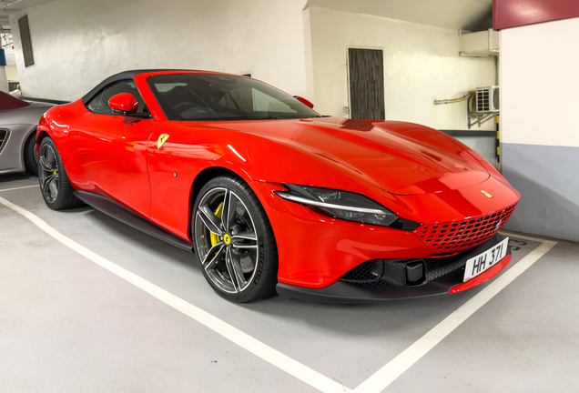 Ferrari Roma Spider