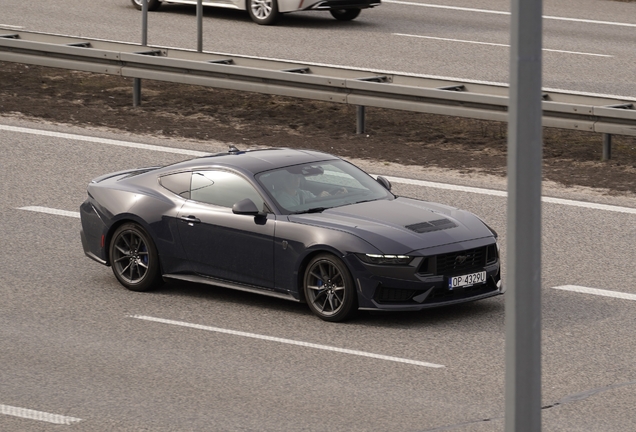 Ford Mustang Dark Horse 2024