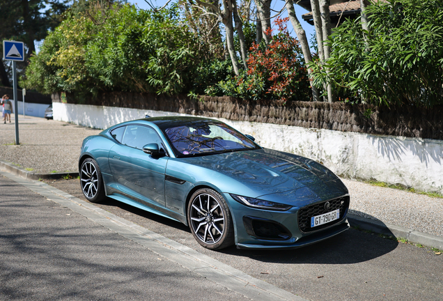 Jaguar F-TYPE R75 Coupé