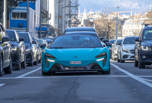 McLaren Artura Spider