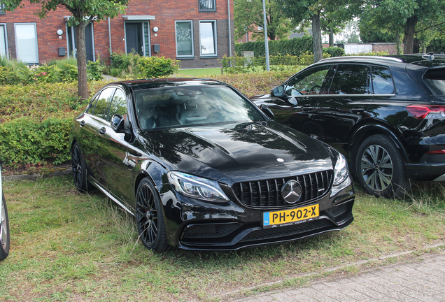 Mercedes-AMG C 63 S W205
