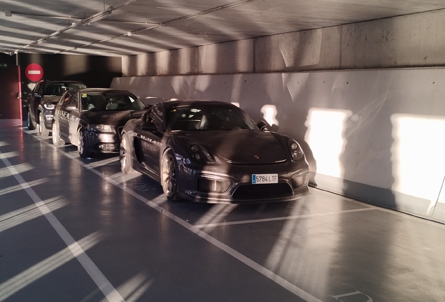 Porsche 718 Cayman GT4