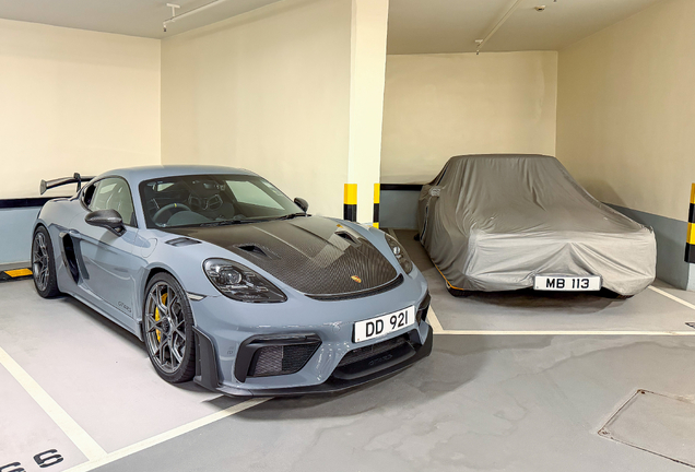 Porsche 718 Cayman GT4 RS Weissach Package